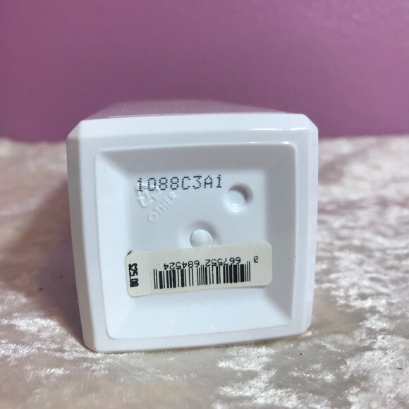 Victoria's Secret Heavenly Body Lotion NEW 250mL/8.4oz Bottle NWT Fine Fragrance - Picture 6 of 6